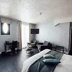 Hotel Amiraute 3*