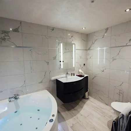 Ξενοδοχείο Amiraute