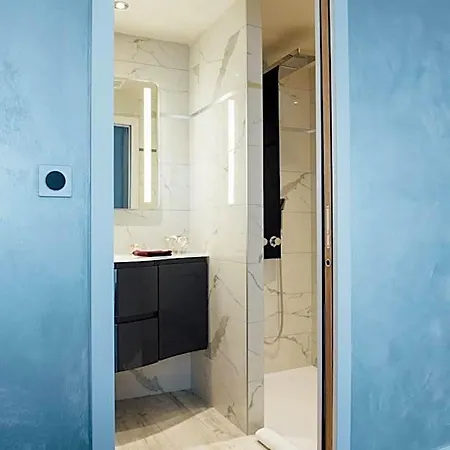 Hotel Amiraute 3*