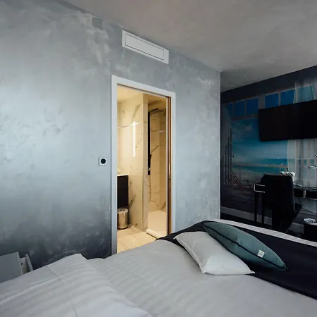 Amiraute Hotel
