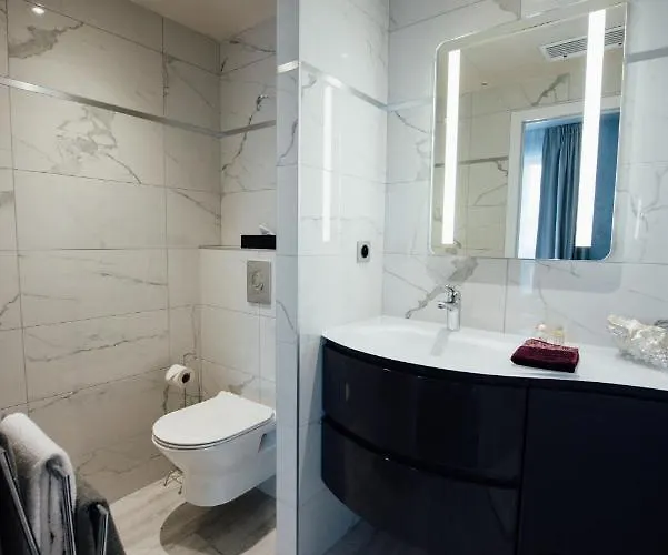 Amiraute فندق 3*